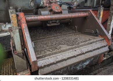 shale shaker operation|shale shaker drilling rig.